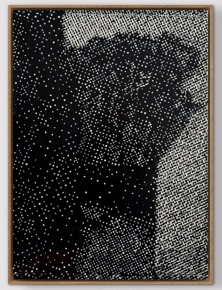 black and white dots